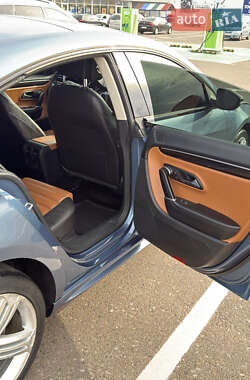 Купе Volkswagen CC / Passat CC 2016 в 