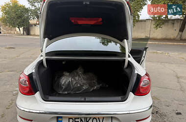 Купе Volkswagen CC / Passat CC 2011 в 