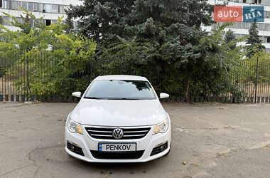 Купе Volkswagen CC / Passat CC 2011 в 