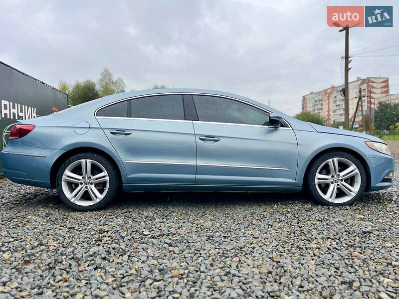 Купе Volkswagen CC / Passat CC 2012 в Черновцах