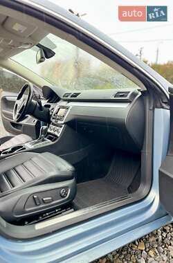 Купе Volkswagen CC / Passat CC 2012 в 