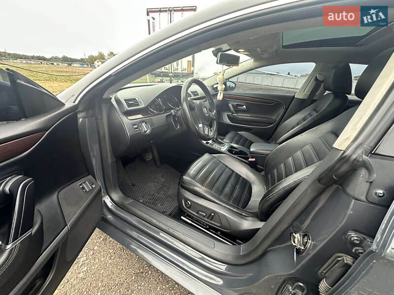 Купе Volkswagen CC / Passat CC 2012 в Полтаві