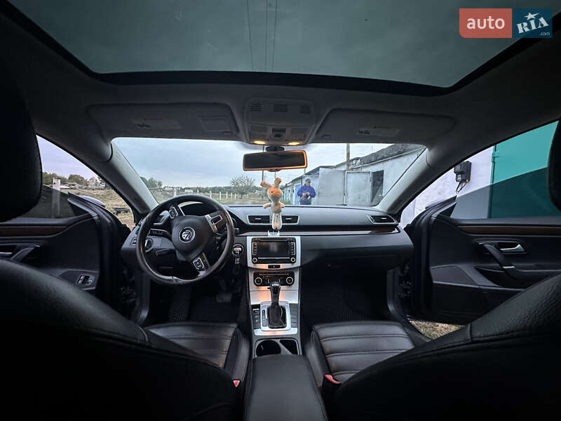 Купе Volkswagen CC / Passat CC 2012 в Полтаві