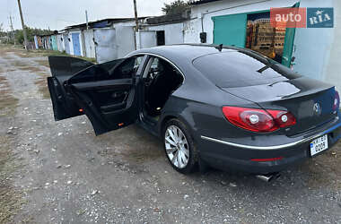 Купе Volkswagen CC / Passat CC 2012 в 