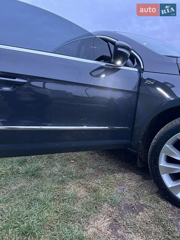 Купе Volkswagen CC / Passat CC 2012 в Полтаві