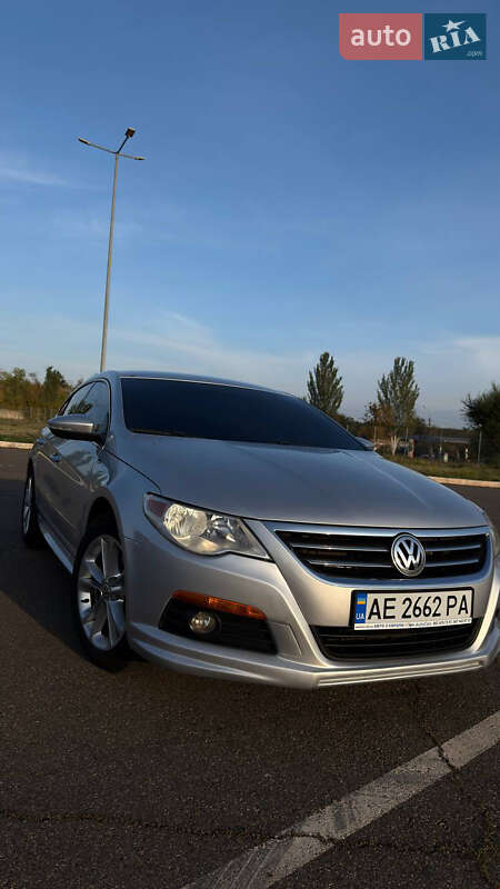 Купе Volkswagen CC / Passat CC 2011 в 