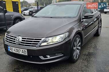 Купе Volkswagen CC / Passat CC 2012 в Киеве