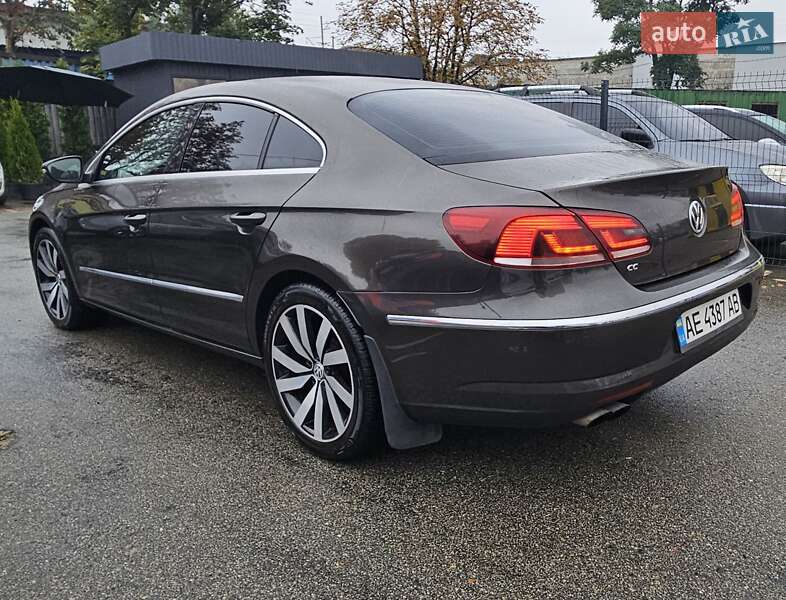 Купе Volkswagen CC / Passat CC 2012 в Києві