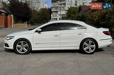 Купе Volkswagen CC / Passat CC 2011 в 