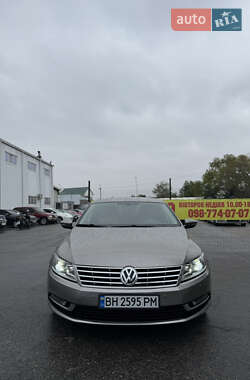 Купе Volkswagen CC / Passat CC 2012 в Измаиле