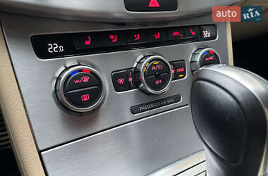 Купе Volkswagen CC / Passat CC 2013 в 