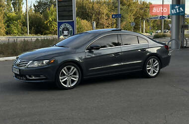 Купе Volkswagen CC / Passat CC 2012 в 