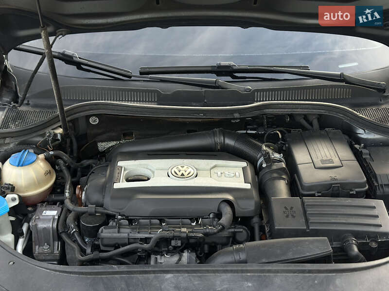 Купе Volkswagen CC / Passat CC 2012 в Днепре