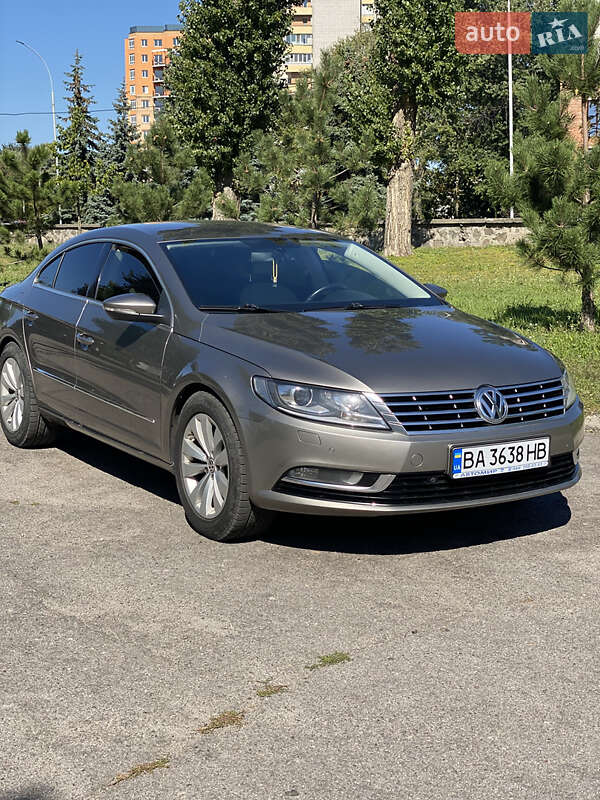 Купе Volkswagen CC / Passat CC 2012 в Кременчуге