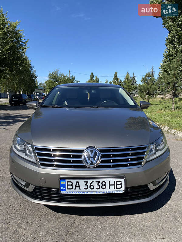 Купе Volkswagen CC / Passat CC 2012 в Кременчуге