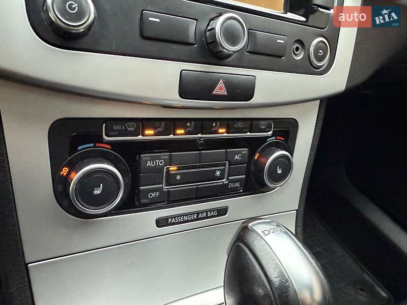 Купе Volkswagen CC / Passat CC 2011 в Вінниці