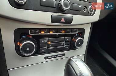 Купе Volkswagen CC / Passat CC 2011 в  фото 70 Купе Volkswagen CC / Passat CC 2011 в