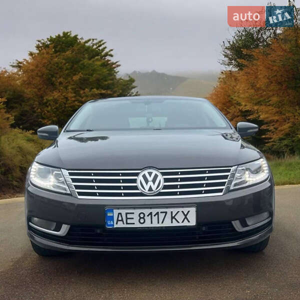 Купе Volkswagen CC / Passat CC 2012 в Киеве