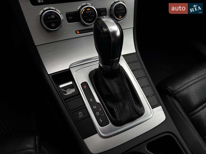 Купе Volkswagen CC / Passat CC 2013 в Киеве фото 17 Купе Volkswagen CC / Passat CC 2013 в Киеве