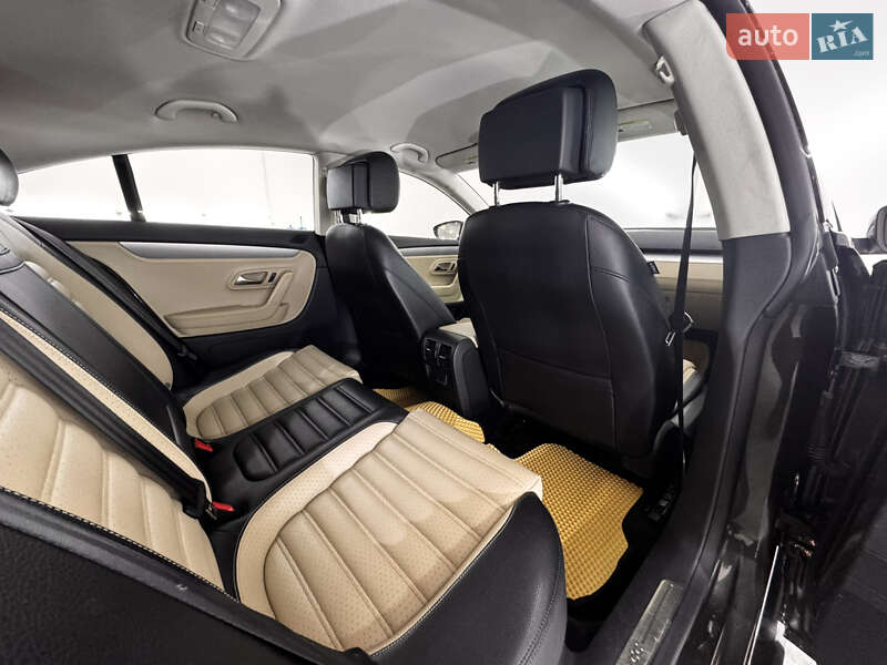 Купе Volkswagen CC / Passat CC 2013 в Виннице