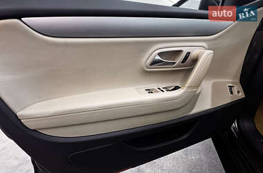Купе Volkswagen CC / Passat CC 2013 в 