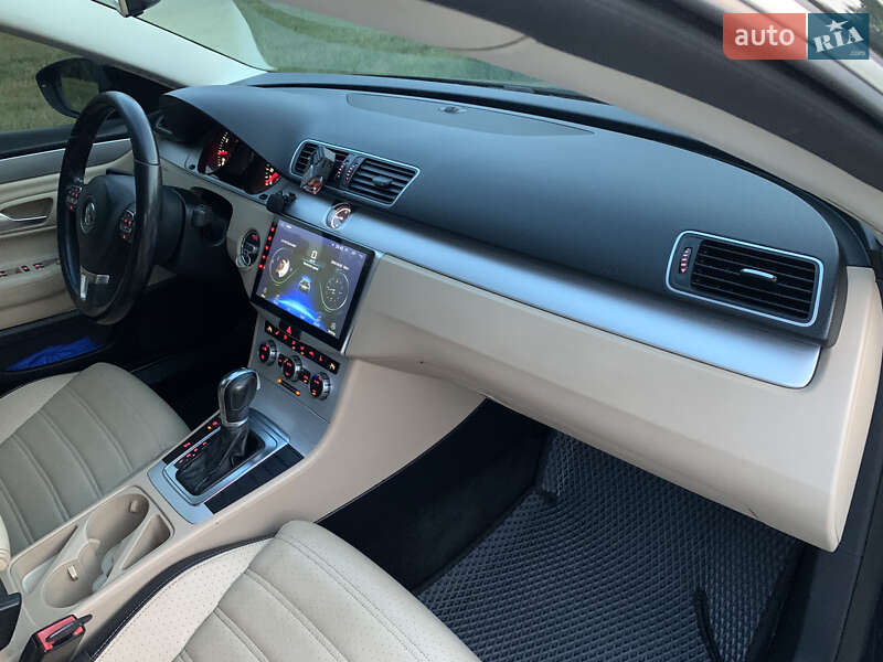 Купе Volkswagen CC / Passat CC 2012 в Сумах