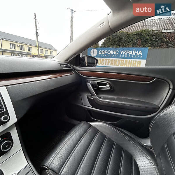 Купе Volkswagen CC / Passat CC 2011 в Жашкове