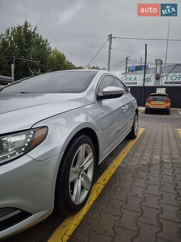 Купе Volkswagen CC / Passat CC 2013 в Киеве