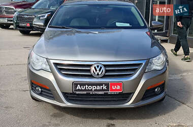 Купе Volkswagen CC / Passat CC 2011 в 