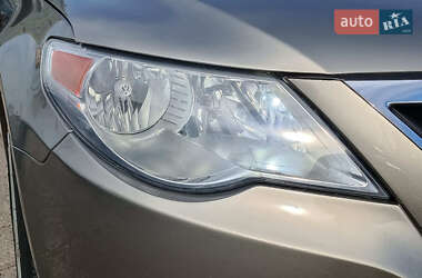 Купе Volkswagen CC / Passat CC 2011 в 