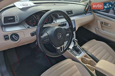 Купе Volkswagen CC / Passat CC 2011 в 