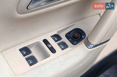 Купе Volkswagen CC / Passat CC 2011 в 