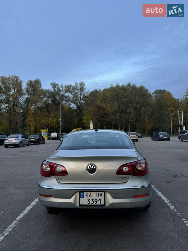 Купе Volkswagen CC / Passat CC 2011 в Чернігові