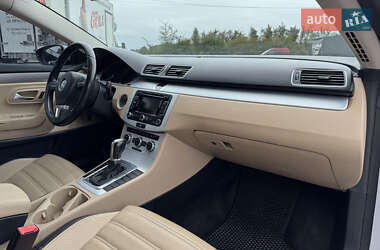Купе Volkswagen CC / Passat CC 2012 в 