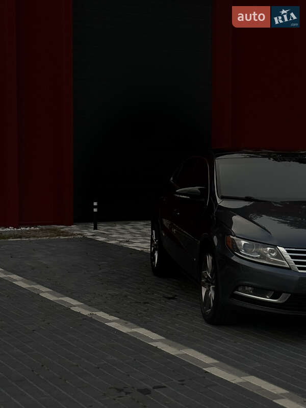 Купе Volkswagen CC / Passat CC 2013 в Львове