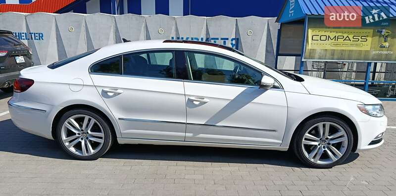 Купе Volkswagen CC / Passat CC 2014 в Николаеве