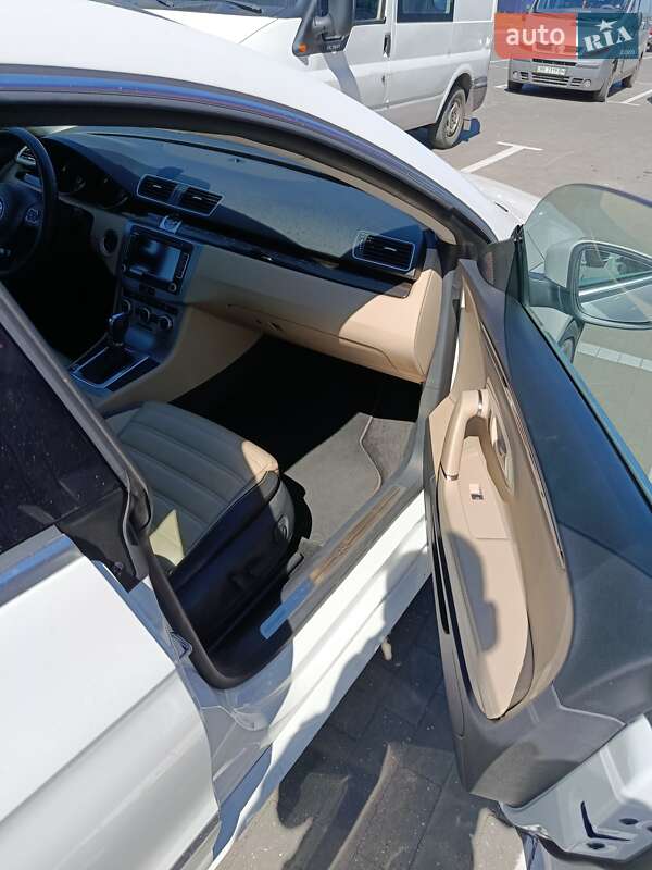 Купе Volkswagen CC / Passat CC 2014 в Николаеве