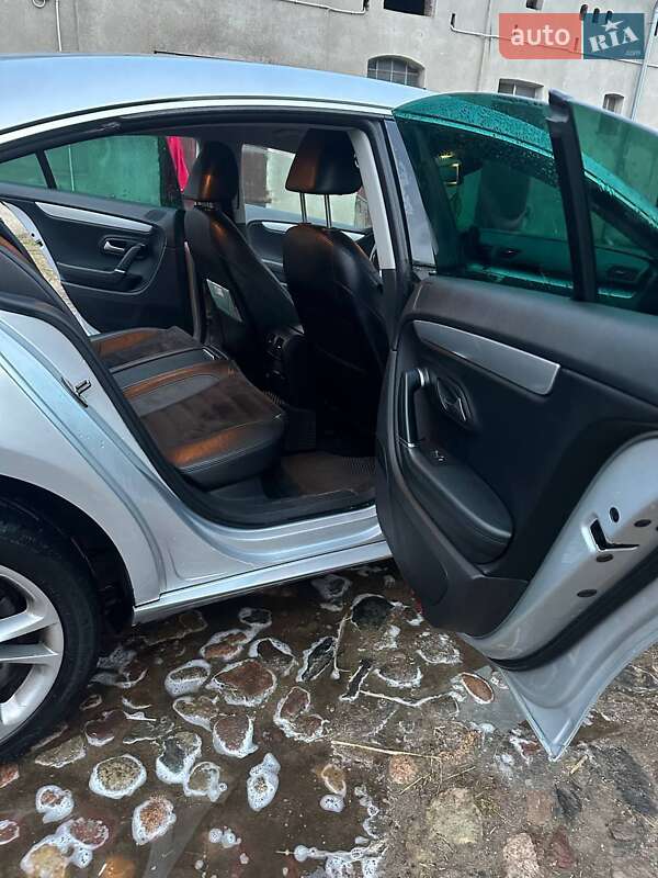 Купе Volkswagen CC / Passat CC 2009 в Радехові