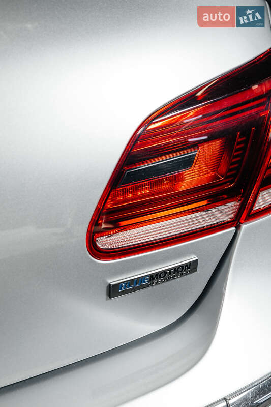 Купе Volkswagen CC / Passat CC 2012 в Черновцах