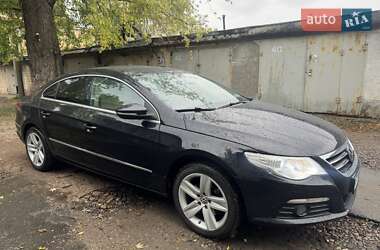 Купе Volkswagen CC / Passat CC 2011 в Киеве