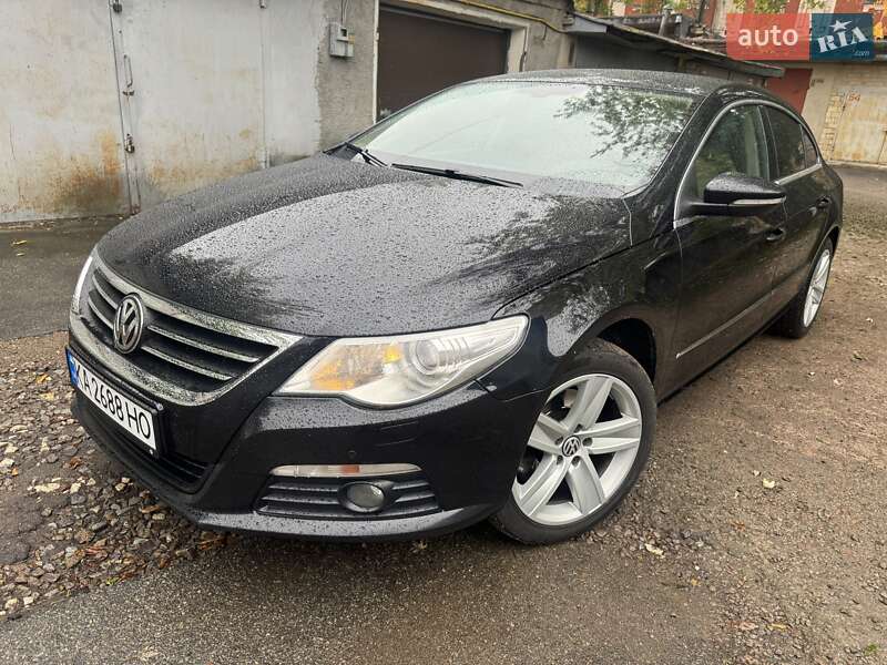 Купе Volkswagen CC / Passat CC 2011 в Киеве