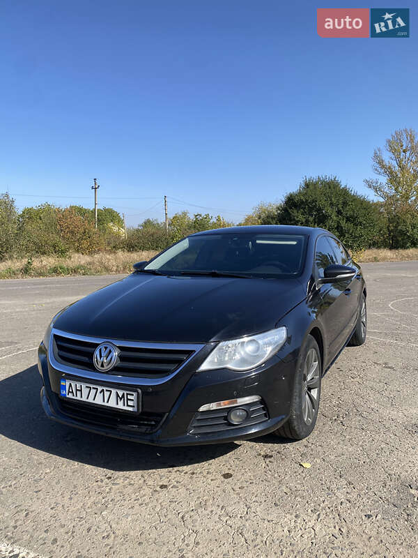 Купе Volkswagen CC / Passat CC 2009 в 