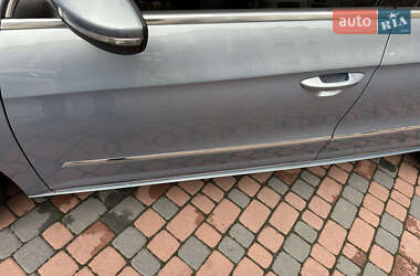Купе Volkswagen CC / Passat CC 2010 в 