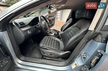 Купе Volkswagen CC / Passat CC 2010 в 