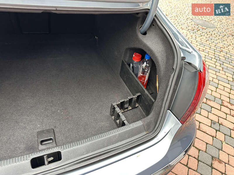 Купе Volkswagen CC / Passat CC 2010 в Івано-Франківську