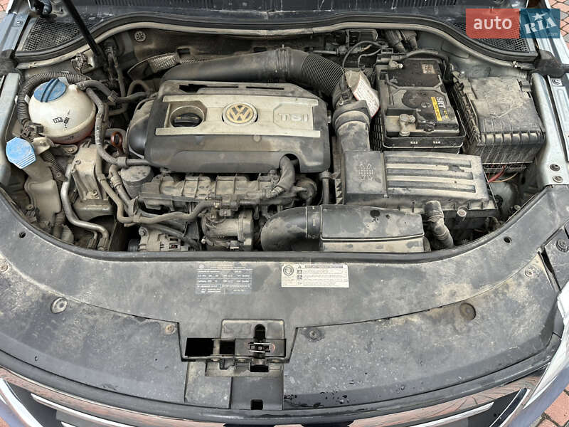 Купе Volkswagen CC / Passat CC 2010 в Івано-Франківську