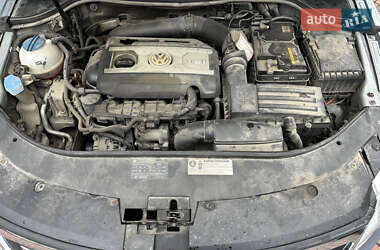 Купе Volkswagen CC / Passat CC 2010 в 