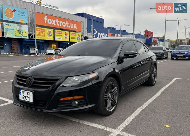 Купе Volkswagen CC / Passat CC 2011 в 