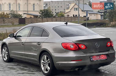 Купе Volkswagen CC / Passat CC 2011 в 