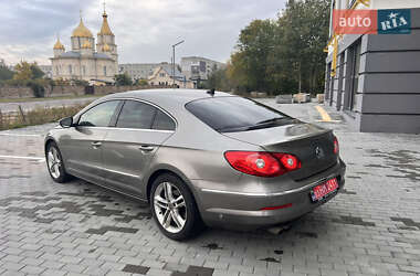 Купе Volkswagen CC / Passat CC 2011 в 
